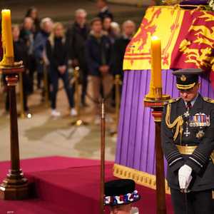 نعش الملكة إليزابيث في قاعة وستمنستر