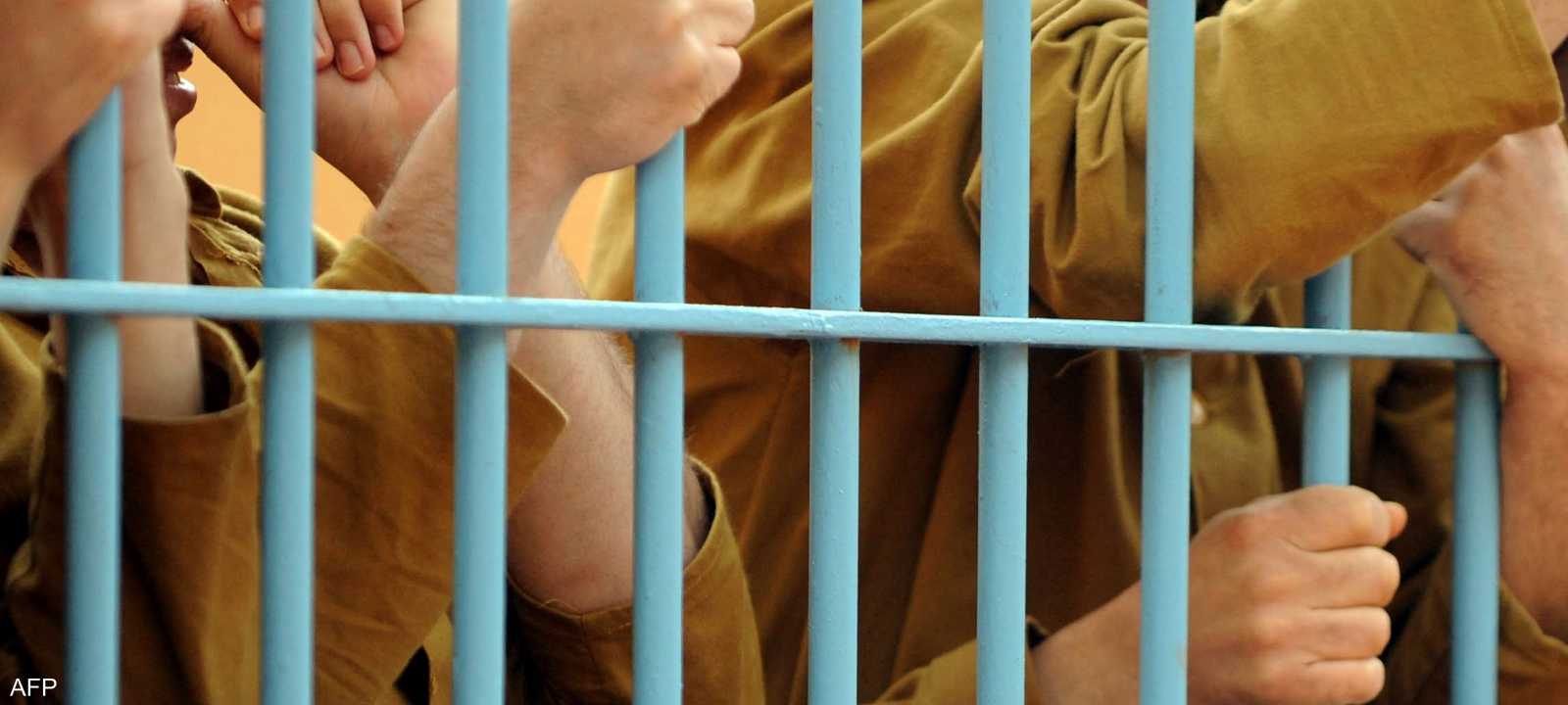 السجن مدى الحياة عقوبة الانضمام لجماعة إرهابية في الجزائر