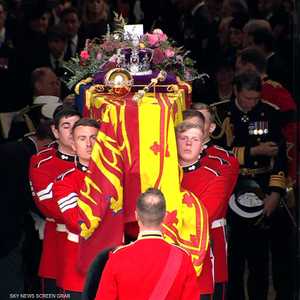 محبو الملكة ينعشون اقتصاد لندن وجنازتها تكلف المليارات