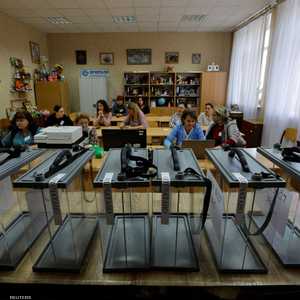 صناديق الاقتراع بانتظار السكان في دونيتسك