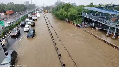 فيضانات وصواعق رعدية تودي بحياة العشرات في الهند