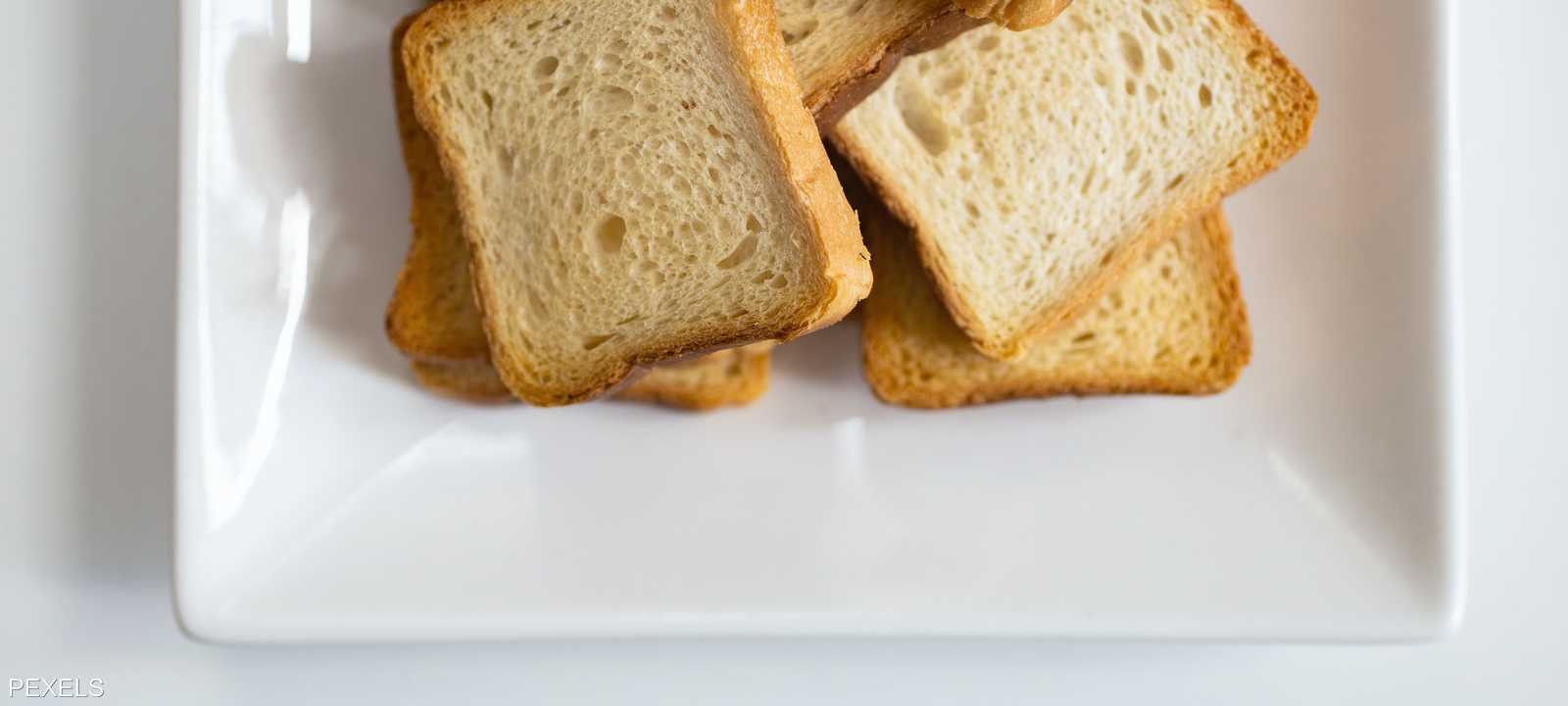 الخبز الأبيض من الأطعمة التي يدعو خبراء تغذية للتوقف عنها