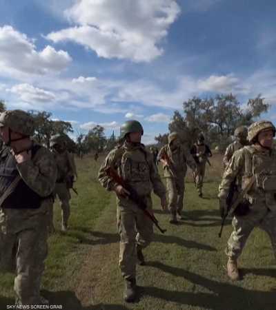 متقاعدون عسكريون أميركيون يدربون المقاتلين الأوكرانيين