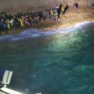 خفر السواحل الإيطالي ينقذ مجموعة من المهاجرين.. أرشيفية