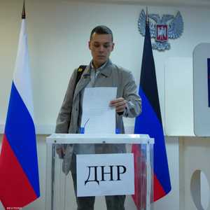 الاستفتاءات أجريت في مناطق يحكمها موالون لروسيا