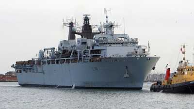 سفينة حربية بريطانية بميناء طرابلس الليبي.. ما الرسائل؟