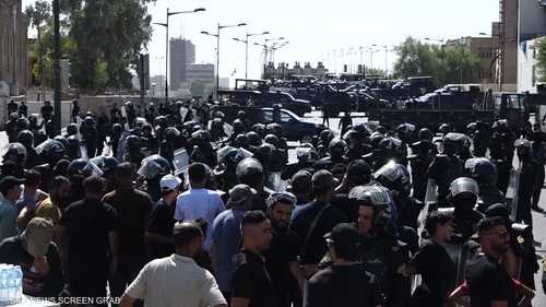 العراق.. مواجهات بين قوات الأمن وأنصار الصدر