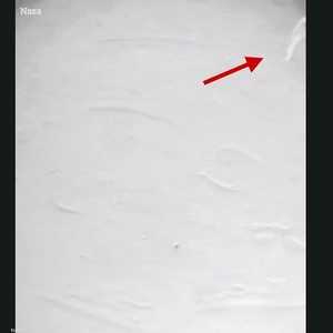 ناسا تحقق في جسم غامض على المريخ