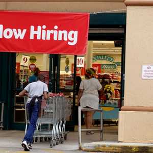 طلبات إعانة البطالة