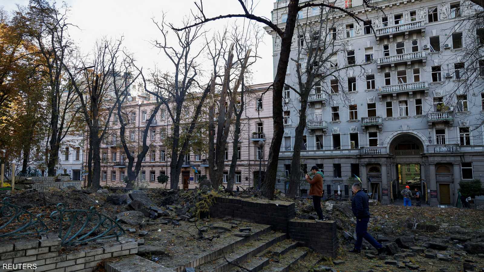 من آثار القصف على كييف