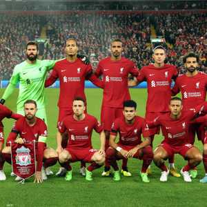 فريق ليفربول يعاني دفاعيا
