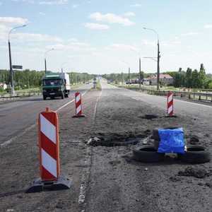 أرشيفية لقصف على جسر في خيرسون