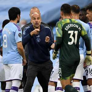 غوارديولا حذر لاعبيه