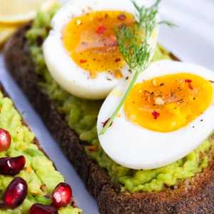 البيض من أكبر مصادر البروتين