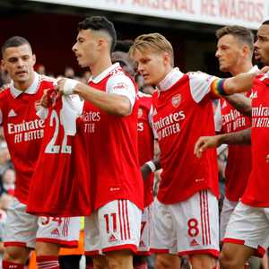 أرسنال يفتك بنوتنغهام