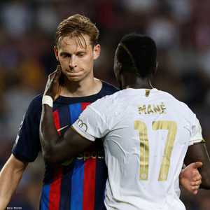 دي يونغ يرفض تقليل راتبه ولا يريد ترك برشلونة