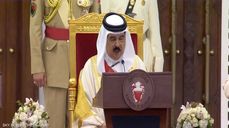 العاهل البحريني: نؤكد على الحل السلمي للنزاعات