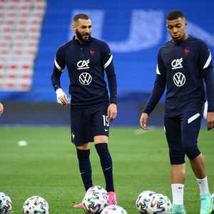 الثلاثي الفرنسي مبابي وبنزيمة وغريزمان