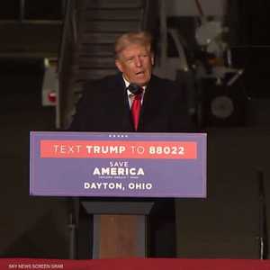 ترامب يتعهد بالعودة وجعل الولايات المتحدة قوية وآمنة