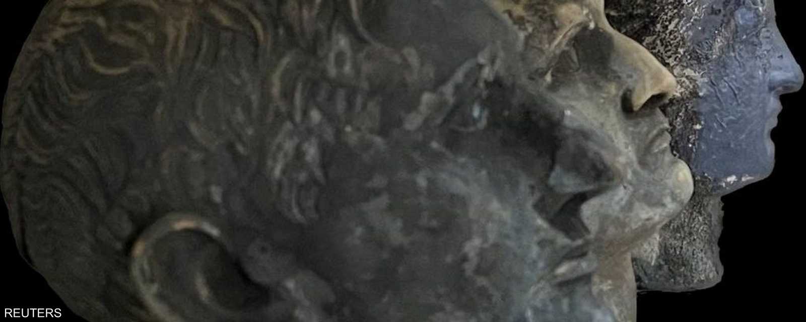 اكتشف باحثون في إيطاليا عشرات القطع الأثرية، من بينها تماثيل برونزية نحتت قبل ألفي عام وعملات معدنية