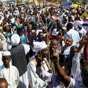 السودان يعيش أزمة سياسية منذ أكثر من عام
