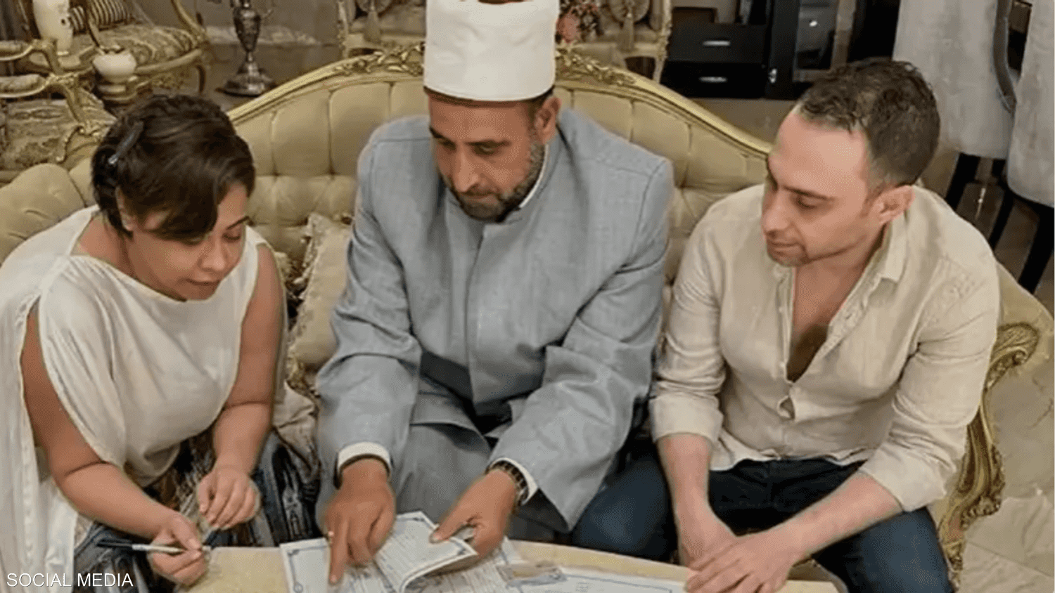 شيرين عبد الوهاب عادت إلى زوجها السابق