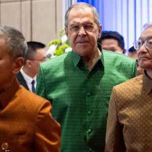 لافروف يصف نقله لمستشفى في بالي بأنه "لعبة سياسية"