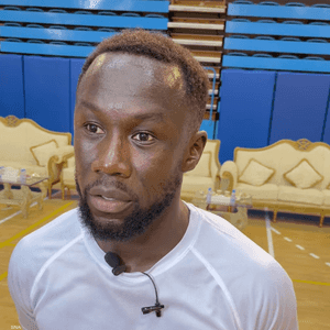 لاعب فرنسا السابق، باكاري سانيا