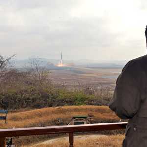 كوريا الشمالية ستطور نظاما جديدا لصاروخ بالستي