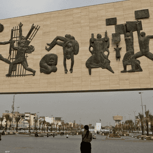 نصب الحرية في ساحة التحرير وسط العاصمة العراقية بغداد