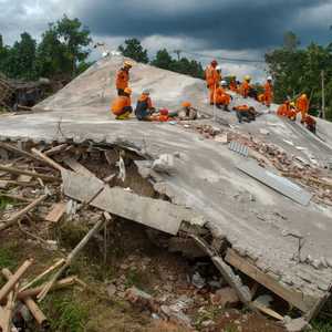 مصرع 46 شخصاً من جراء زلزال ضرب إندونيسيا