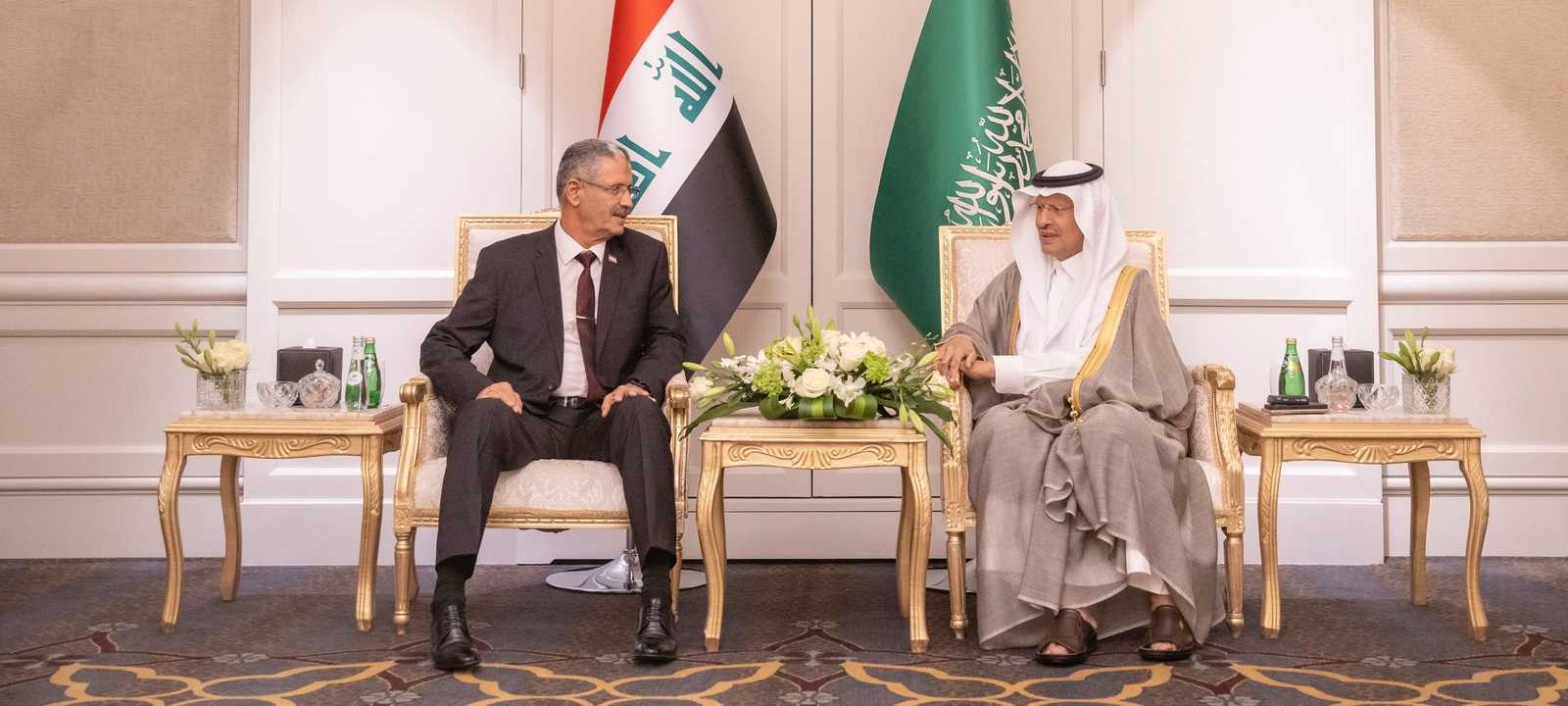 جانب من اجتماع وزير الطاقة السعودي ونظيره العراقي