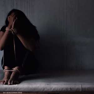 واقع قاتم تعانيه المرأة في يوم القضاء على العنف ضد المرأة