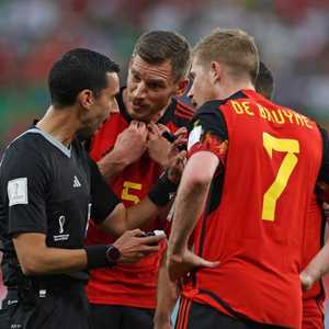 فيرتونغن ودي بروين في خلاف عبر الصحافة