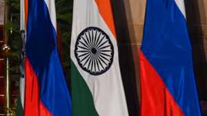 أعلام الهند وروسيا
