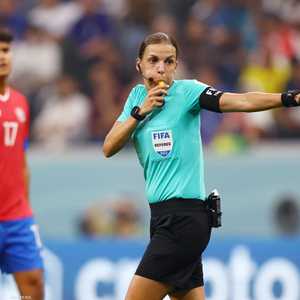 الحكمة فرابار أثناء إدارة مباراة ألمانيا وكوستاريكا.