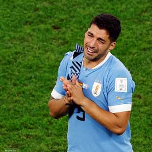 سواريز يبكي بحرقة بعد فشل الأوروغواي في التأهل