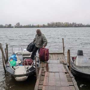 أوكرانيا تبدأ إجلاء السكان في منطقتي خيرسون وميكولايف