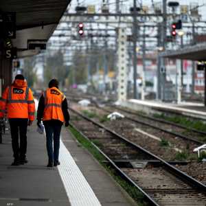 إضراب المراقبين يعطل قطارات فرنسا