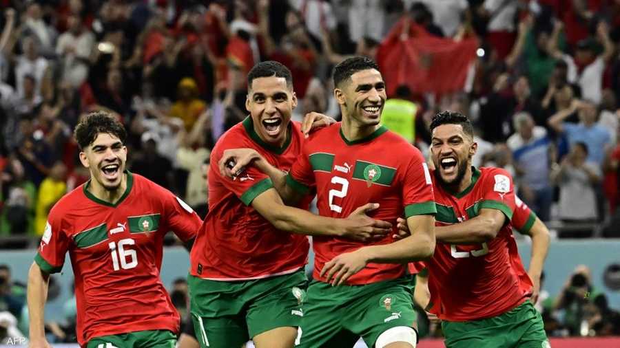 بركلة جزاء "ذكية"، أقصى المدافع المغربي أشرف حكيمي منتخب إسبانيا
