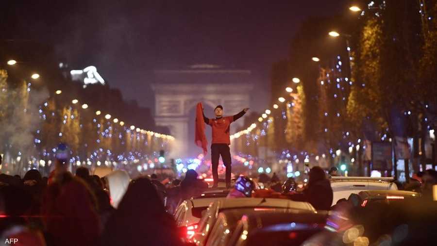 احتفالات المغاربة المقيمين في فرنسا بالفوز