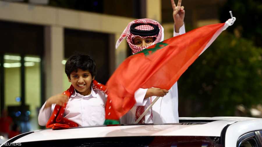 من سوق واقف في الدوحة واحتفال بالفوز المغربي