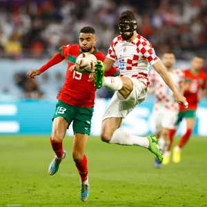 غوارديول نجم الدفاع في هذه البطولة