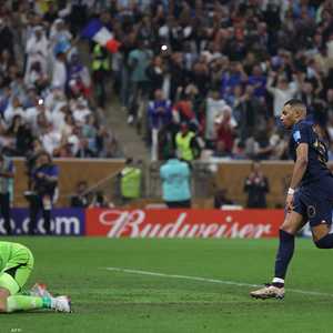 مبابي سجل ثلاثية في شباك مارتينيز لكنه خسر الكأس