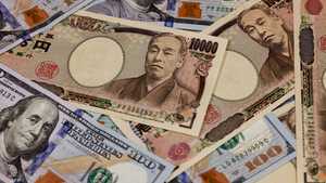العملة اليابانية تهبط إلى أدنى مستوياته منذ 34 عاماً