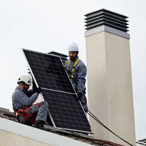 زيادة الإقبال على الطاقة الشمسية