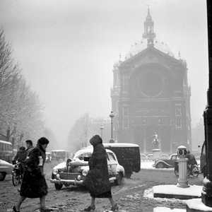 عاصفة ثلجية ضربت باريس في الخمسينيات