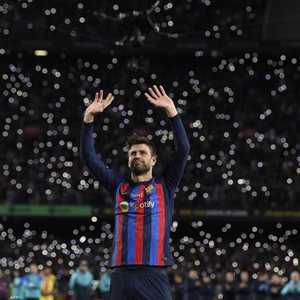 اعتزل بيكيه وهو في الـ35 من عمره