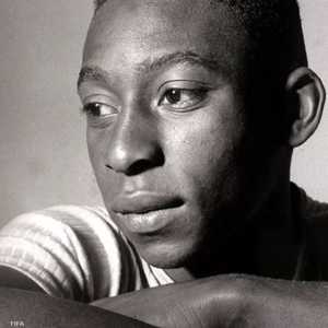 بيليه وعد والده بتحقيق المعجزة.. وفعلها