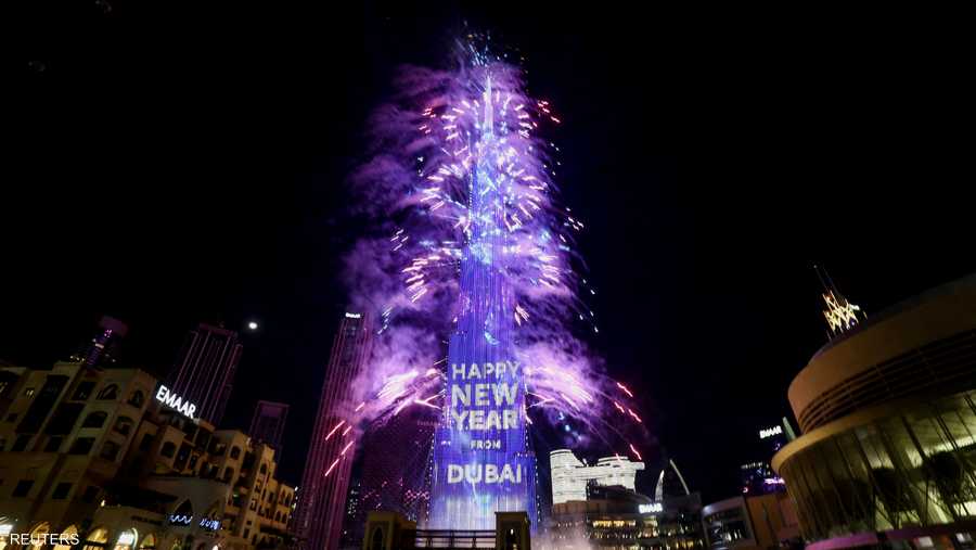 برج خليفة أطول برج في العالم في احتفالات العام الجديد.